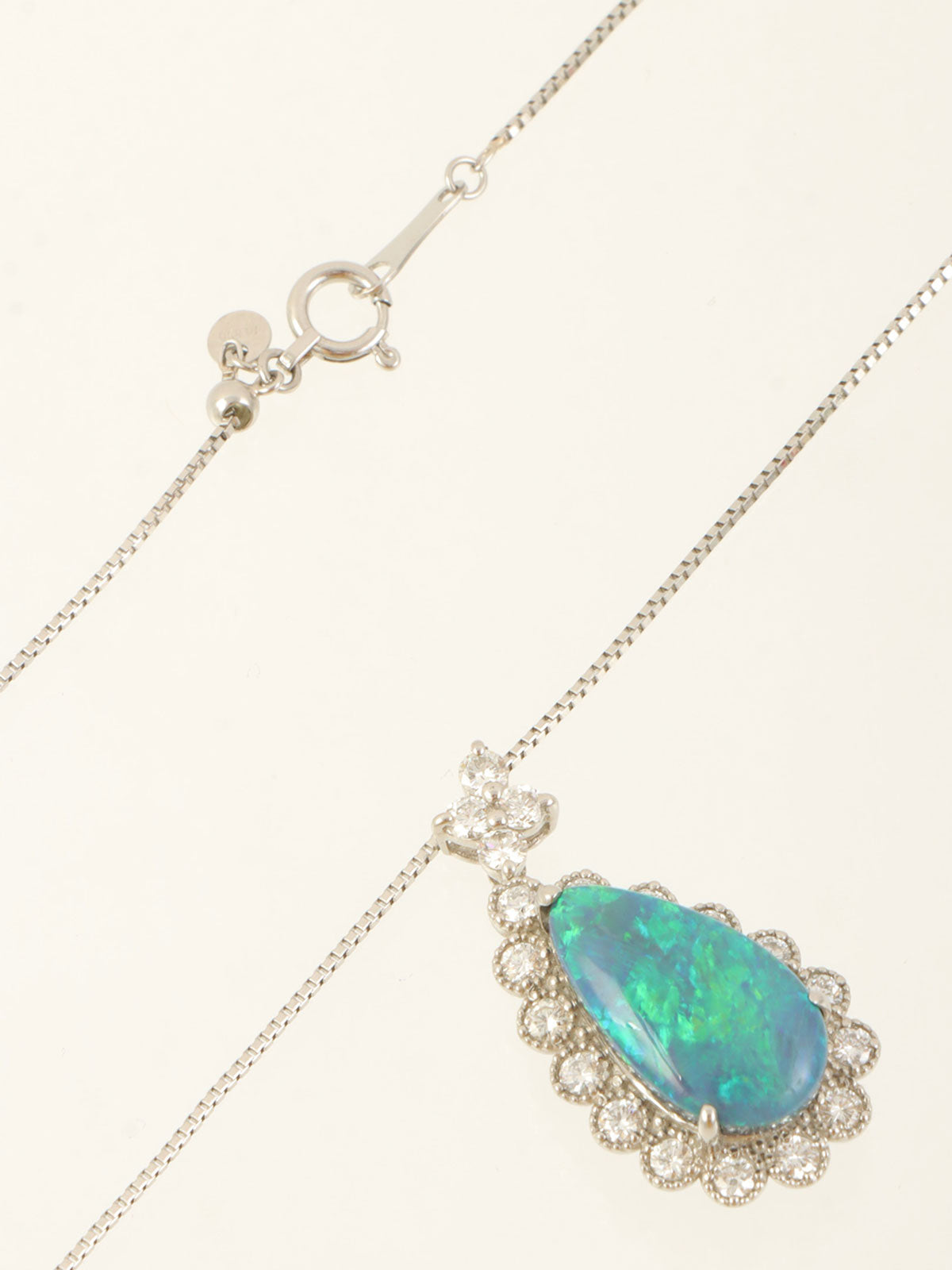 Pt900 Diamond Black Opal Necklace Silver/Green