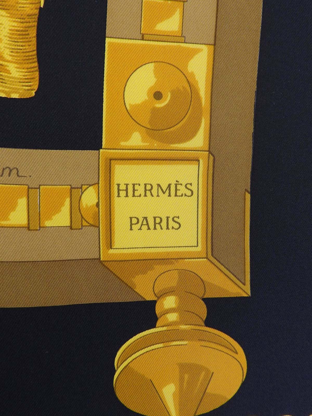 カレ90 Cuillers Dafriqueパターンスカーフ ブラック/ゴールド