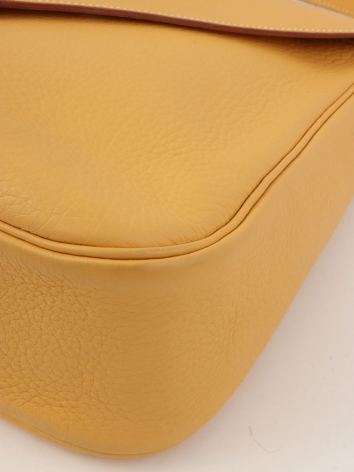 1998年製 クリスティーヌ サフラン