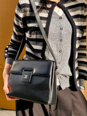 1998年鱼子酱皮CC标志牌单肩包 黑色