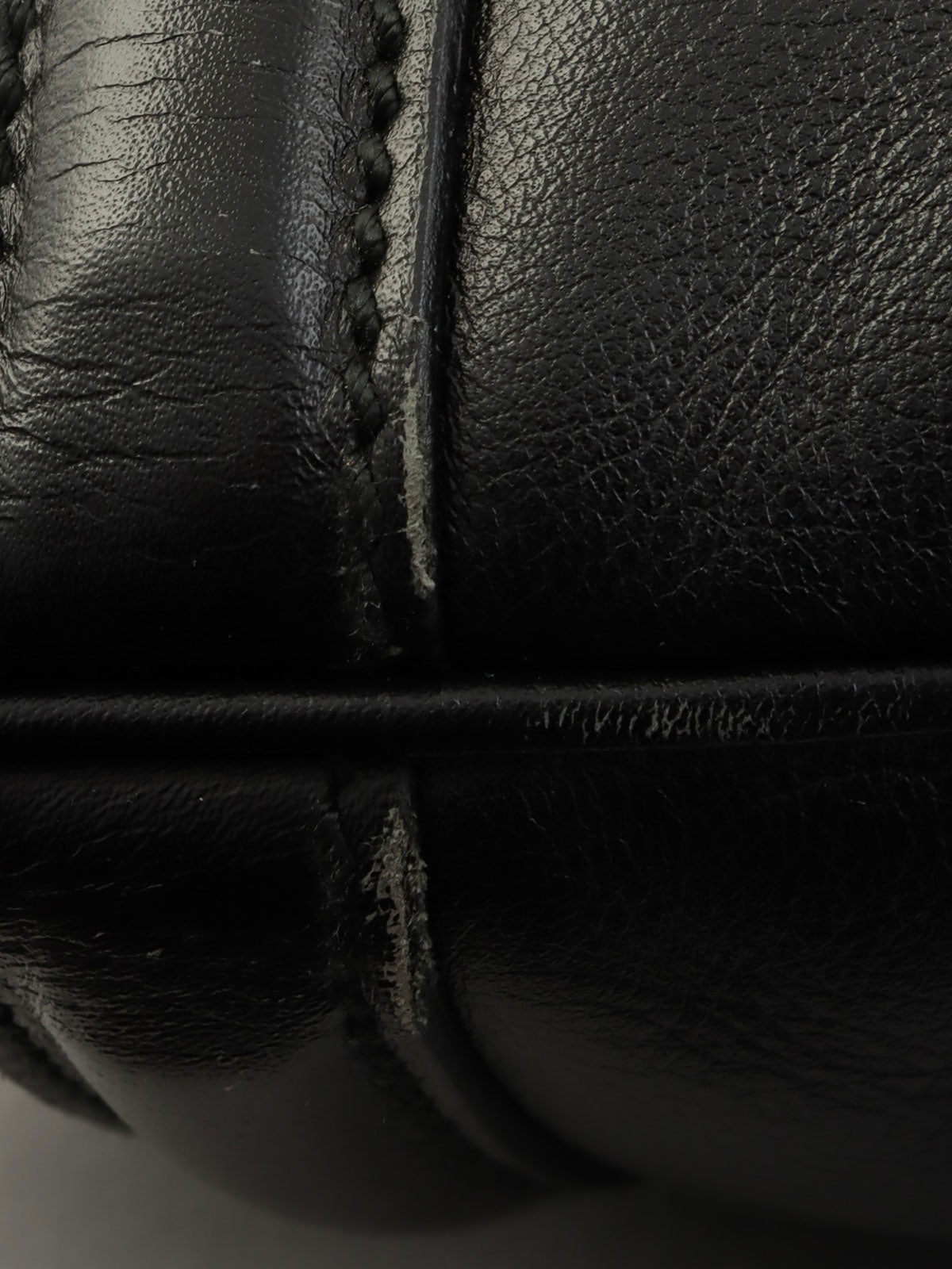 インターロッキングショルダーバッグ ブラック