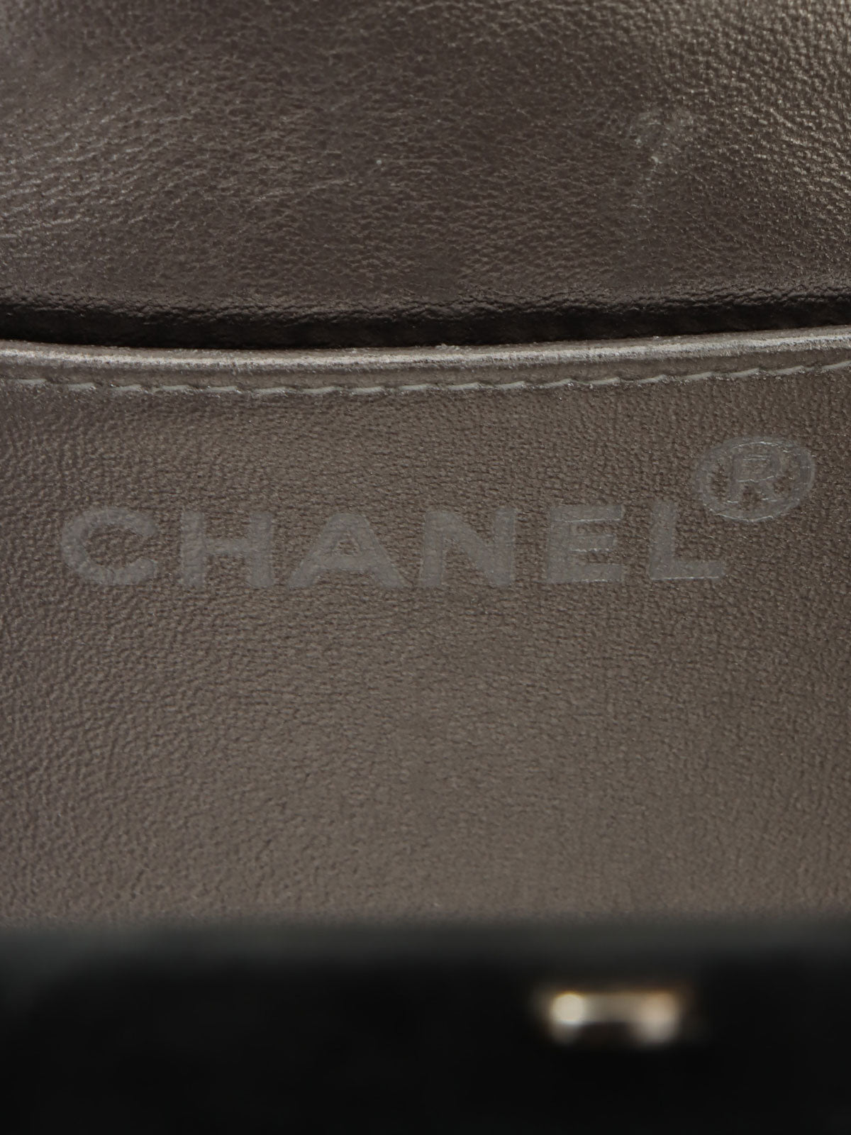 1997 Circa Black Clasp Chain Shoulder Bag