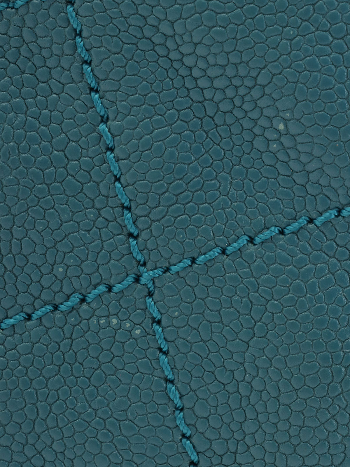 2016年頃製 キャビアスキンCCマークステッチ2wayハンドバッグ ブルー