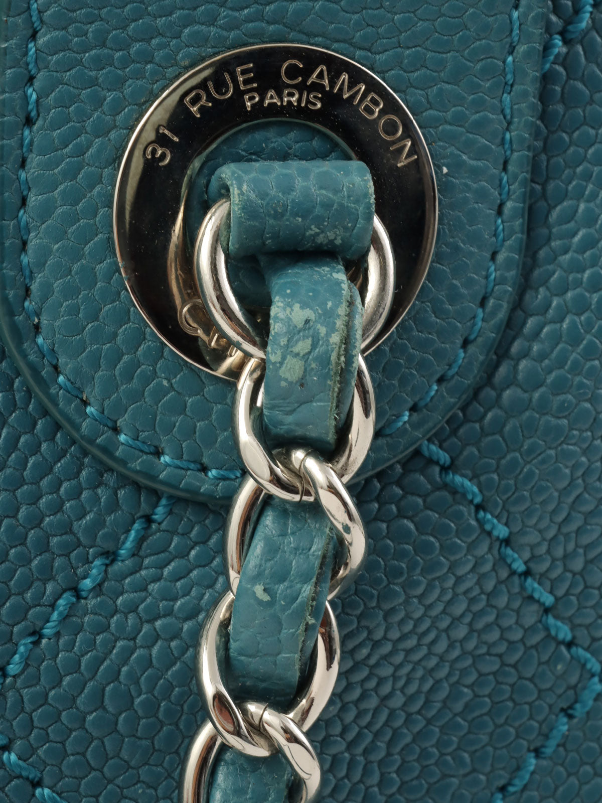 2016年頃製 キャビアスキンCCマークステッチ2wayハンドバッグ ブルー