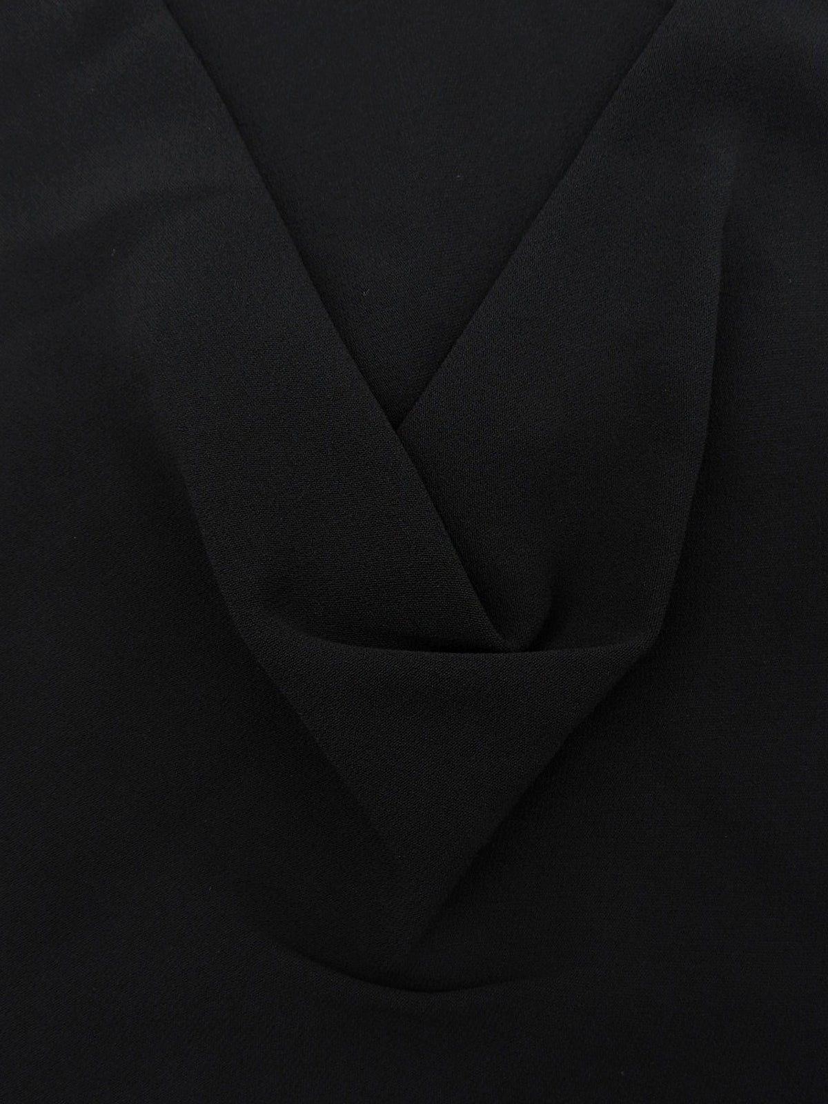 Vネックノースリーブワンピース　ブラック