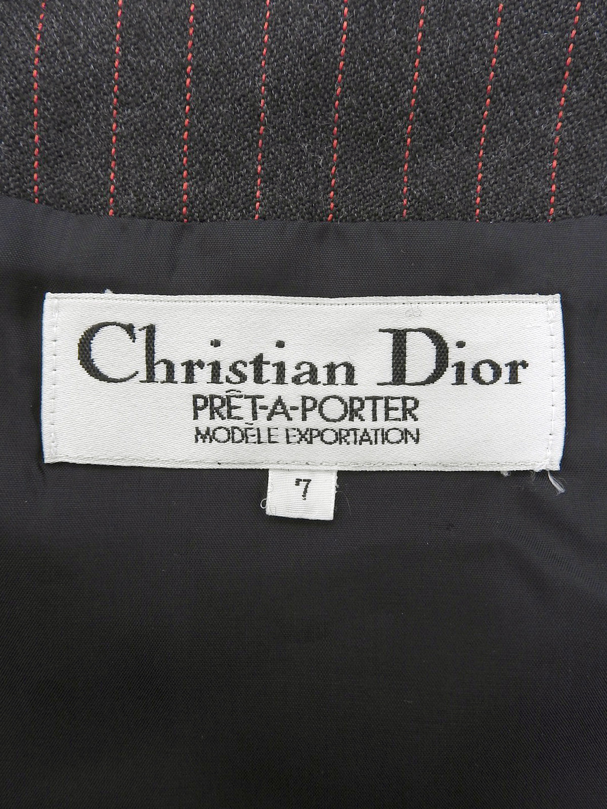 ストライプパターンセットアップ ブラック/レッド