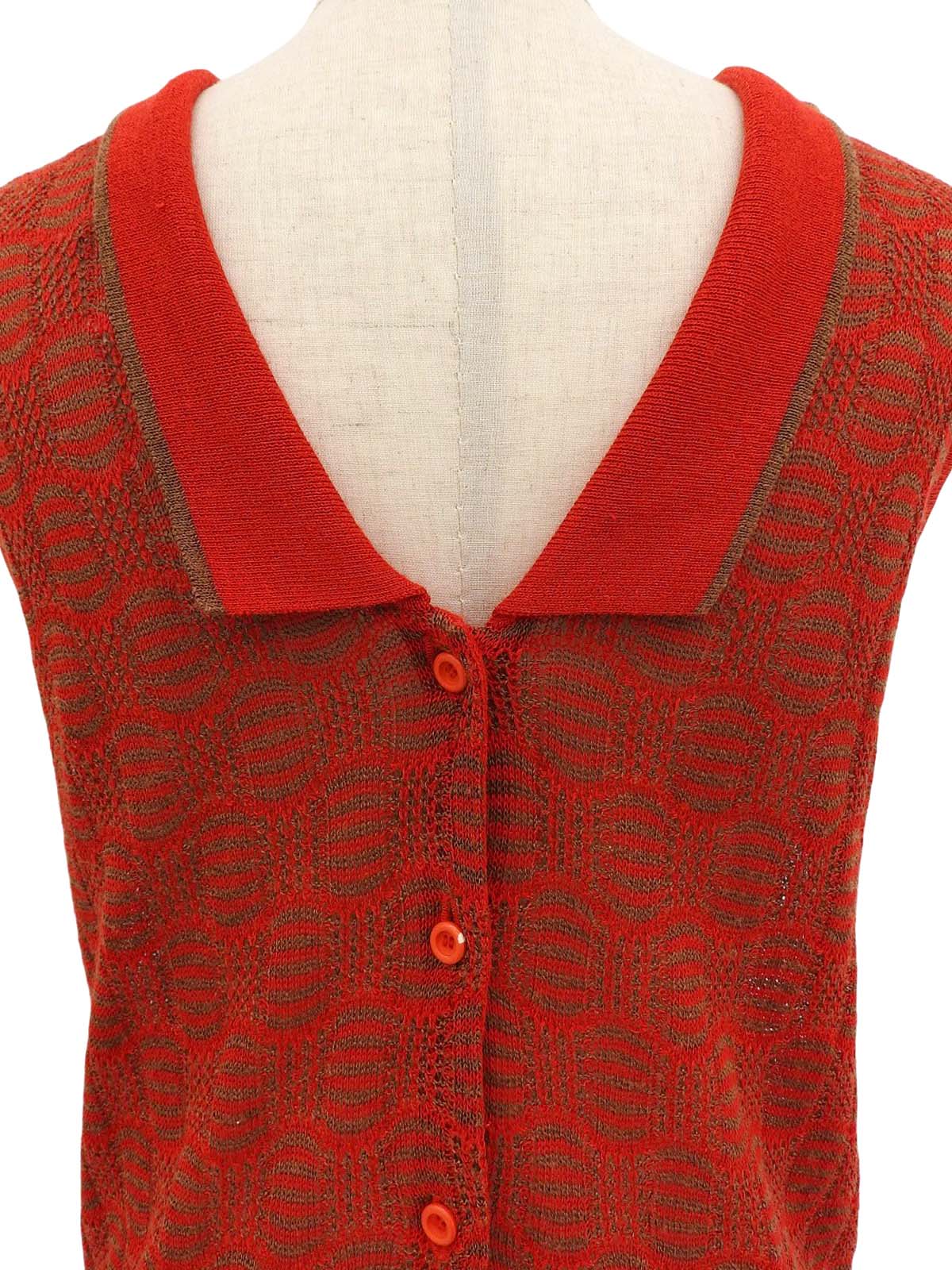 Logo Embroidered Sleeveless Knit Top in Red/Brown