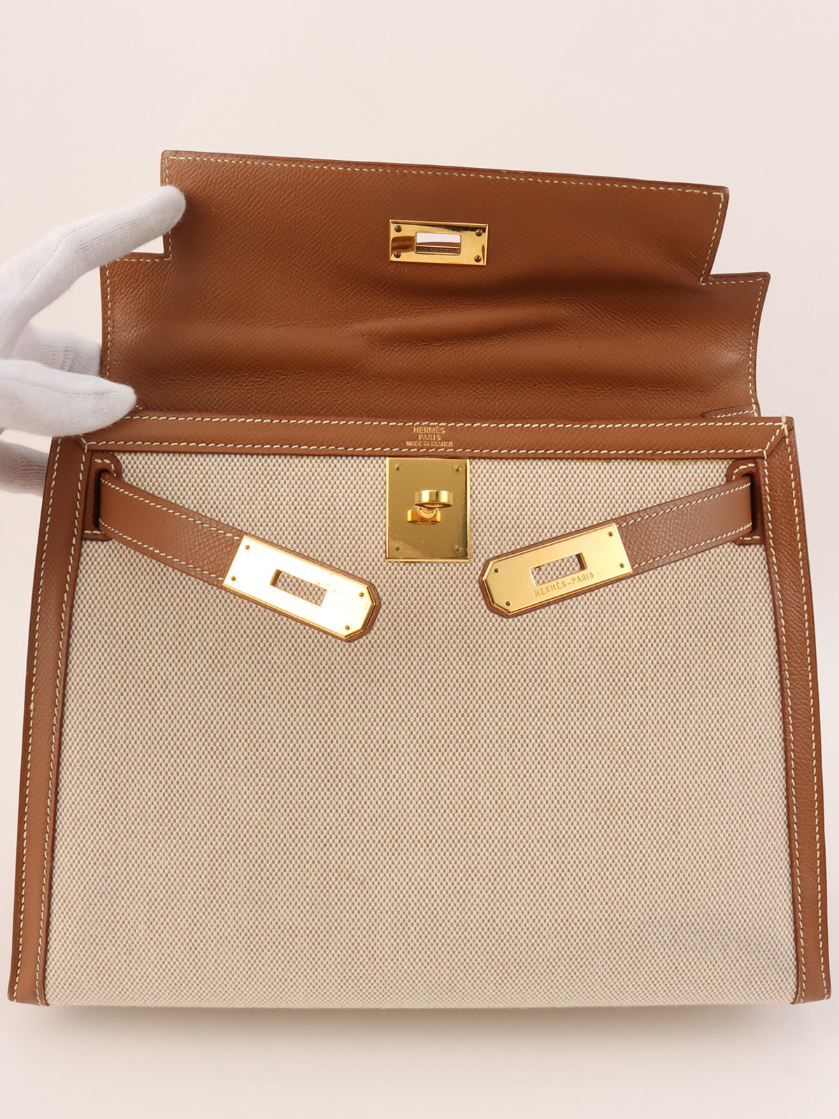 2002 Kelly 28 米白色/自然色