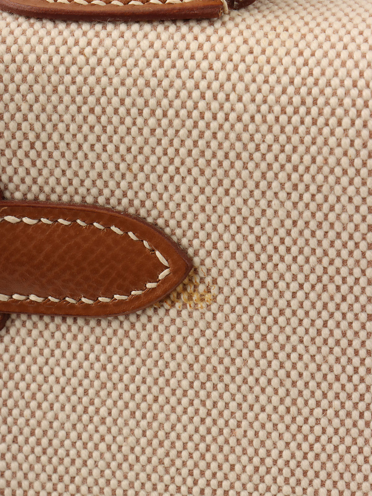 2002 Kelly 28 米白色/自然色