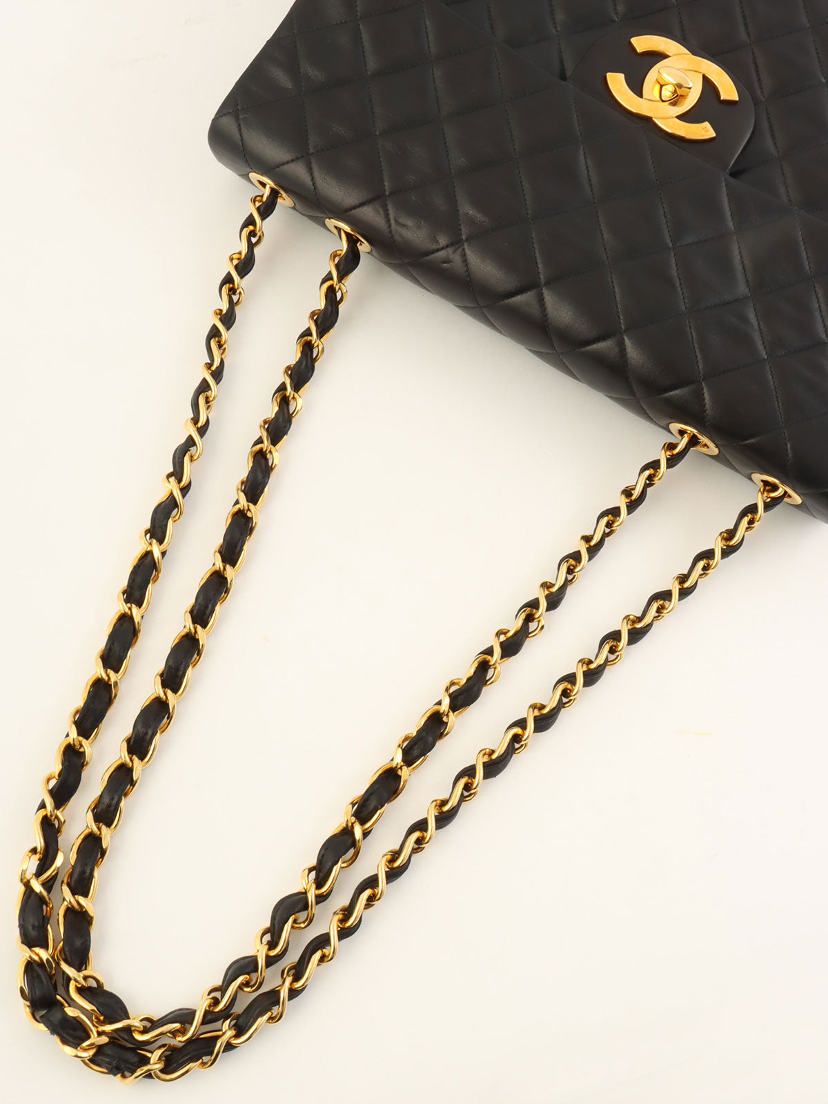 CCターンロックマトラッセチェーンショルダーバッグ ブラック