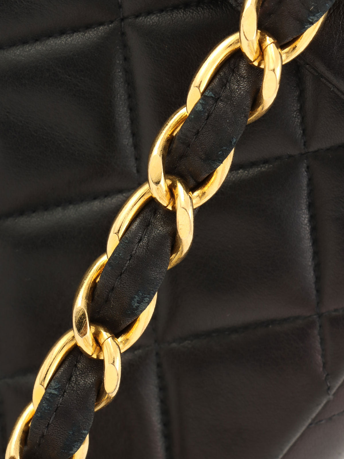 CCターンロックマトラッセチェーンショルダーバッグ ブラック