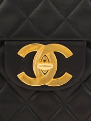 CCターンロックマトラッセチェーンショルダーバッグ ブラック