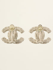 2013年製 CCマークプレートイヤリング シルバー/ブラウン