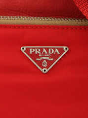 ナイロンロゴプレートショルダーバッグ レッド