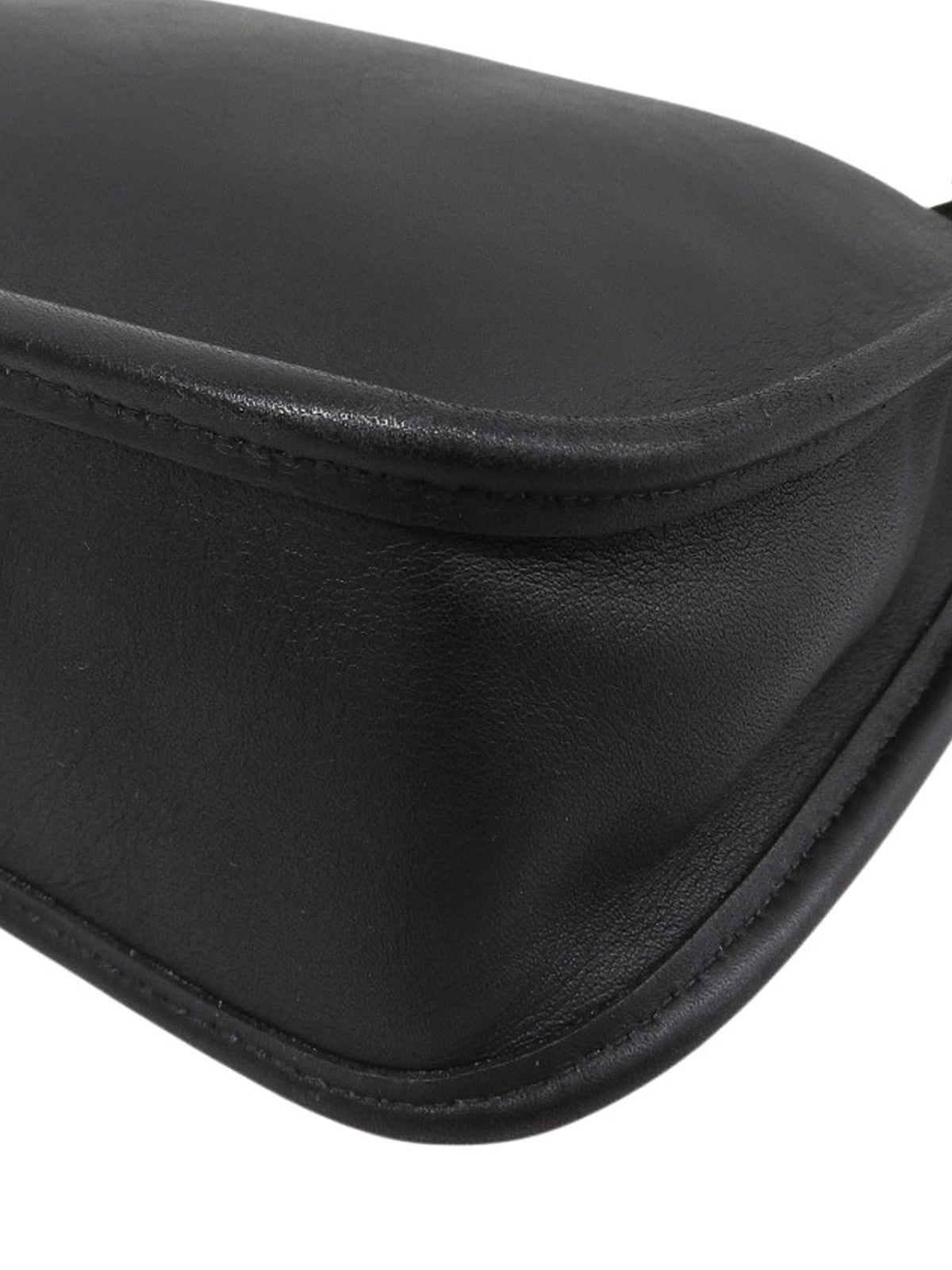 ロゴバックルショルダーバッグ ブラック