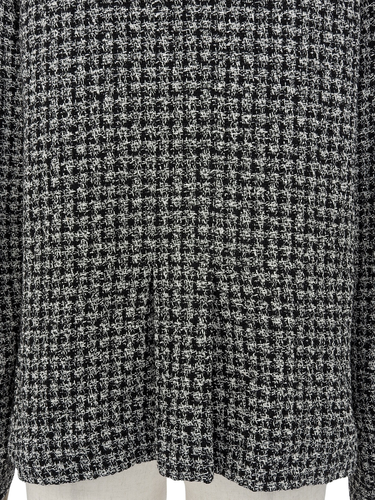 2009年製　CCマークボタンフリルジャケット　ホワイト/ブラック