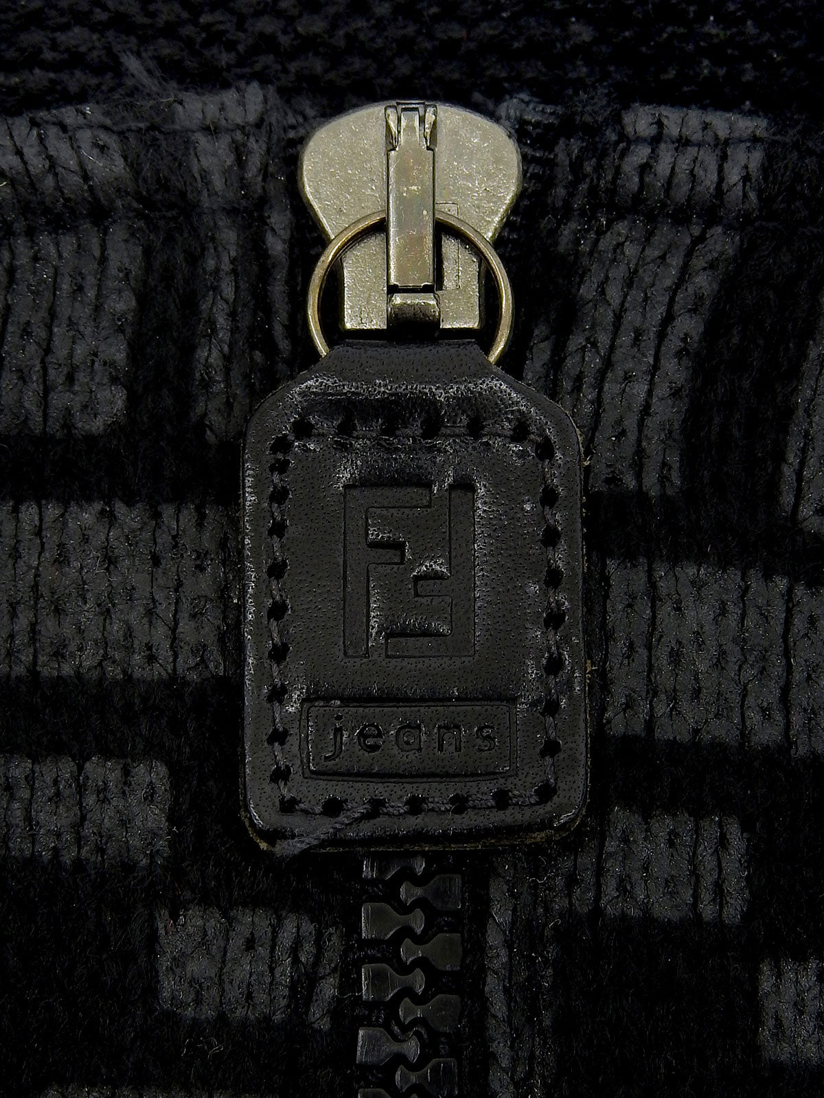 FFズッカパターンロゴジップアップノースリーブワンピース ブラック