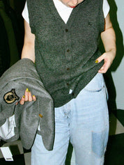 Wool logo embroidered knit vest in grey