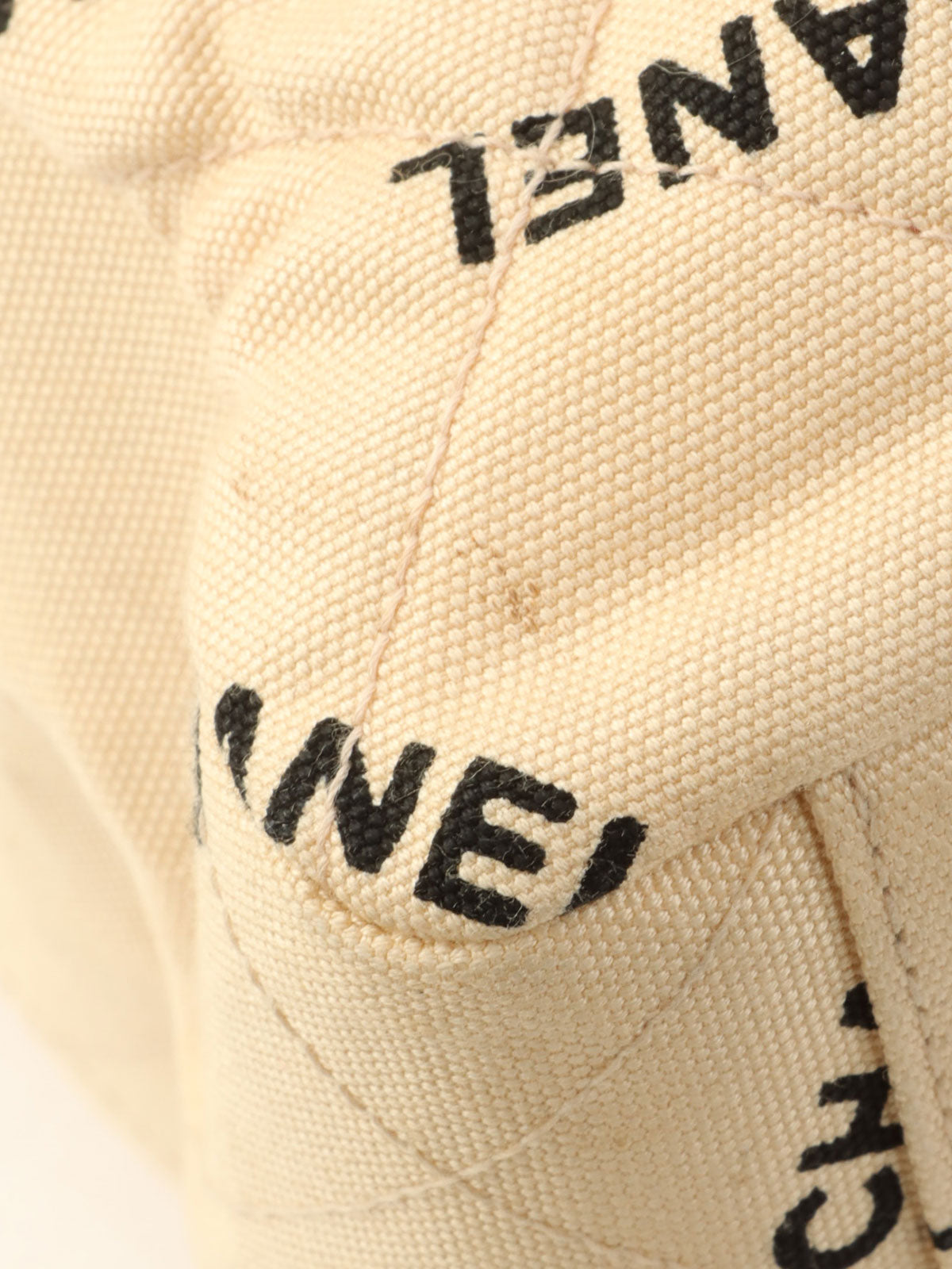 1995 Canvas Logo Print Chain Tote Bag, Beige