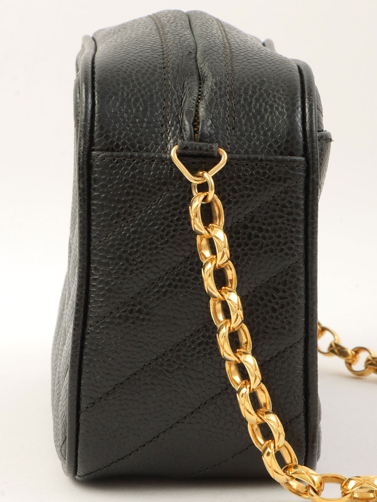 1992年頃製 キャビアスキンバイアスステッチビジューチェーンバッグ ブラック