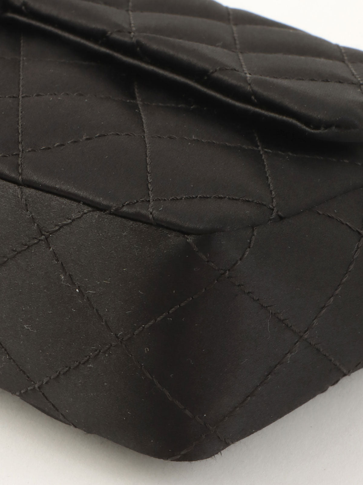 2008年頃製 シルクサテンカラーストーンCCターンロックチェーンショルダーバッグ ブラック