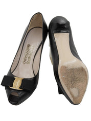 ヴァラリボンパンプス ブラック