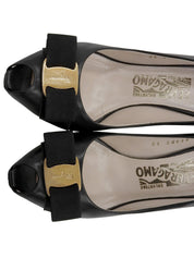 ヴァラリボンパンプス ブラック