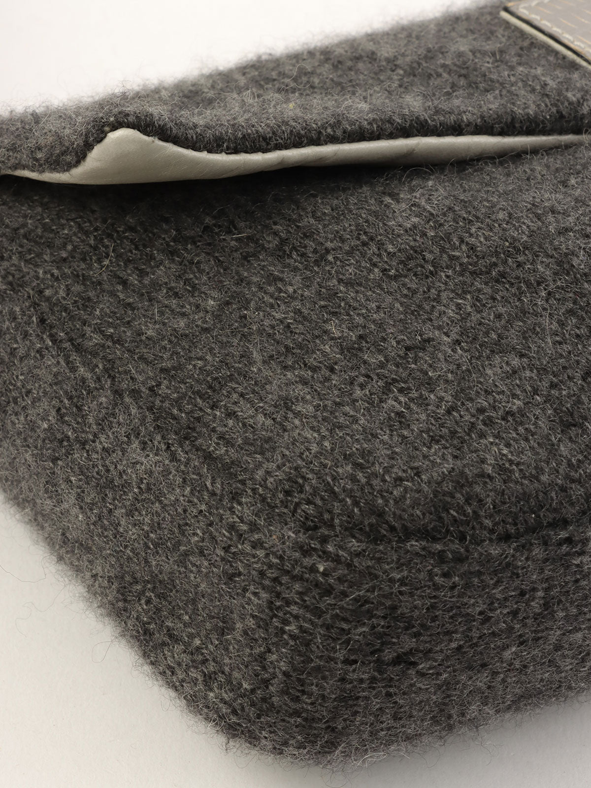 Knitted Rhinestone Python Detail Mamma Baguette Grey