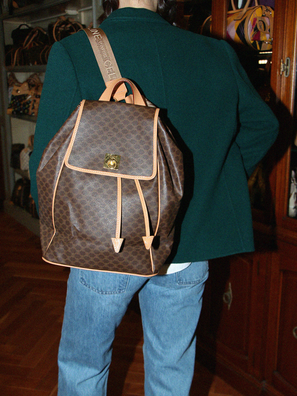 マカダムパターンリングロゴプレートバックパック ブラウン