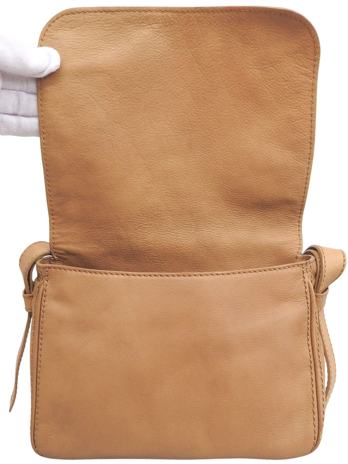 マカダムスタッズショルダーバッグ ベージュ