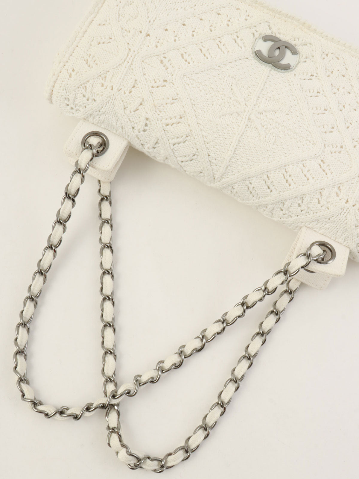 2004年针织蕾丝CC标志牌链条单肩包 白色