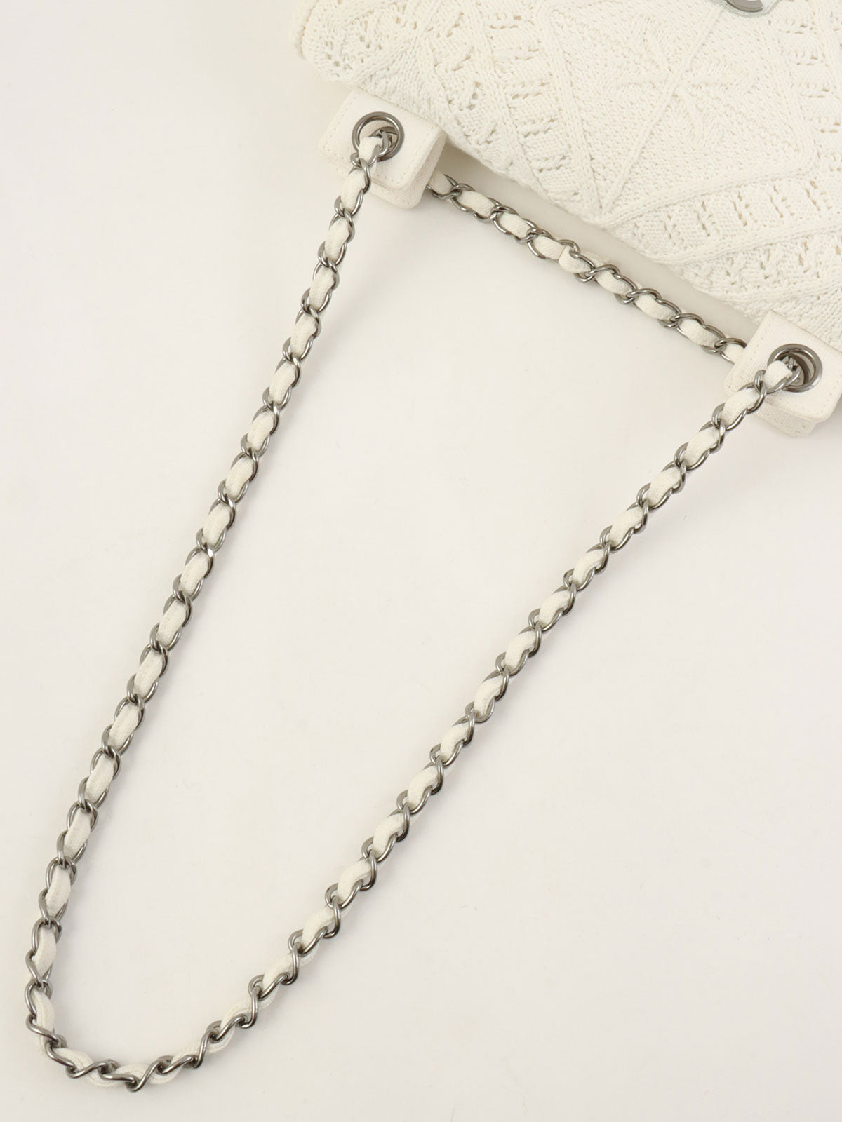 2004年针织蕾丝CC标志牌链条单肩包 白色