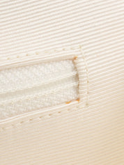 2004年针织蕾丝CC标志牌链条单肩包 白色