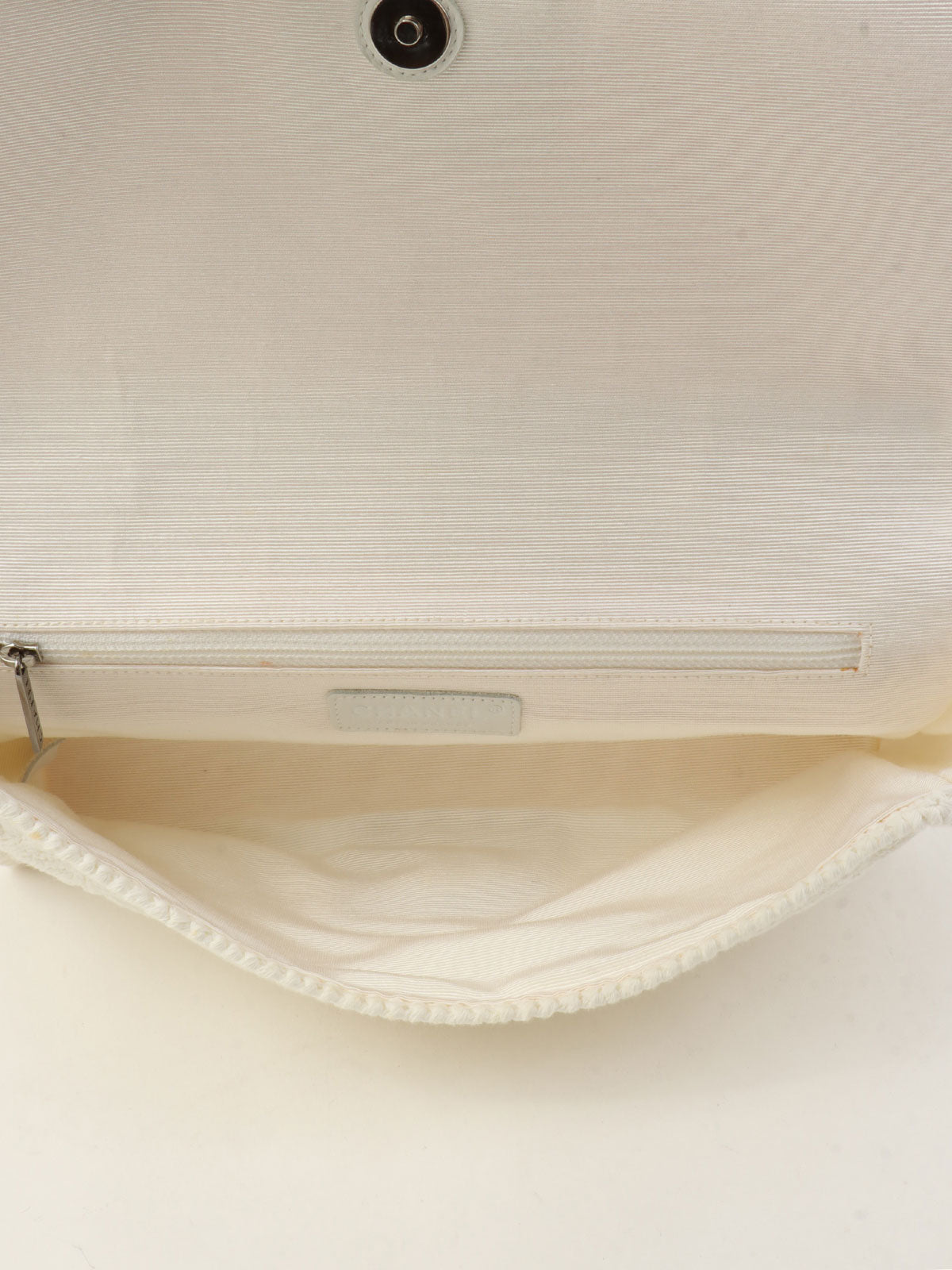 2004年针织蕾丝CC标志牌链条单肩包 白色