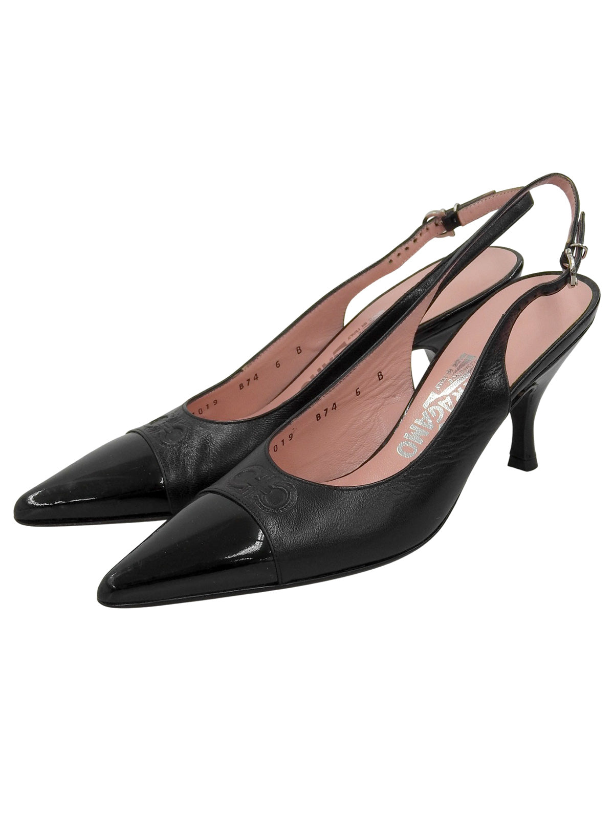 ガンチーニポインテッドトゥパンプス ブラック