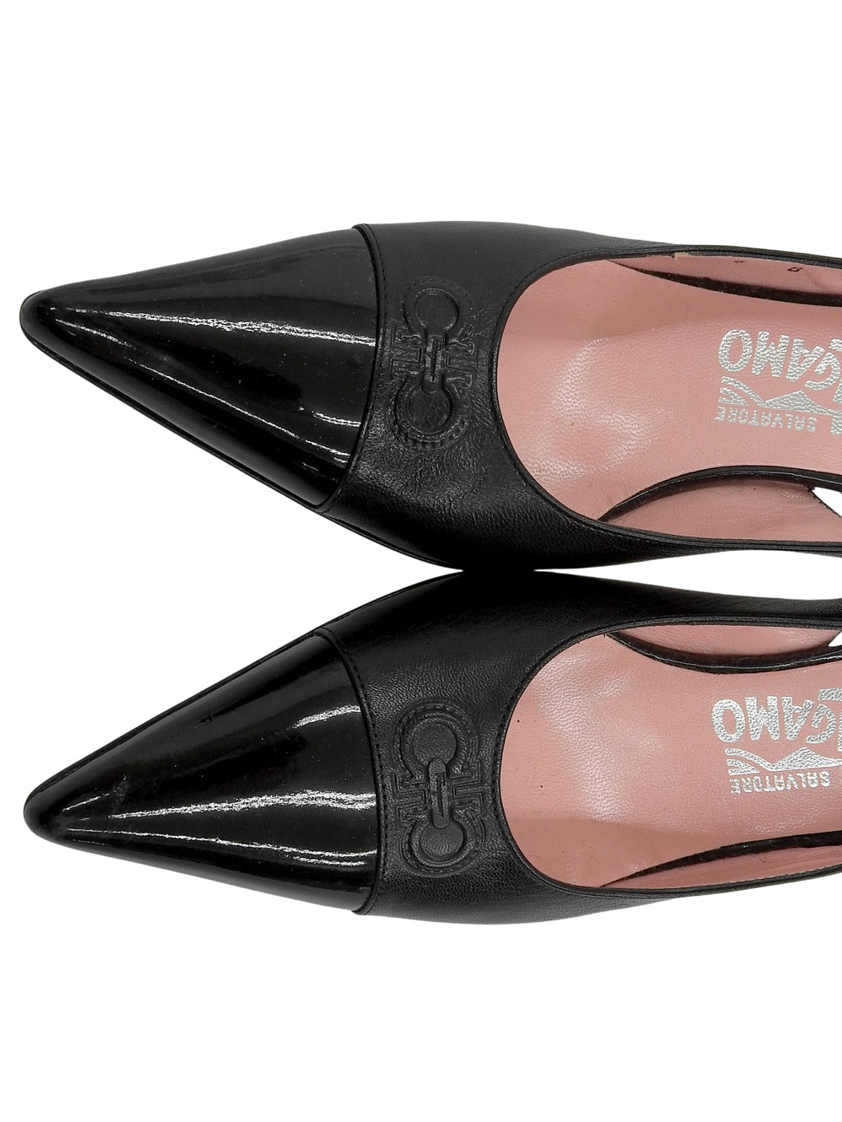 ガンチーニポインテッドトゥパンプス ブラック