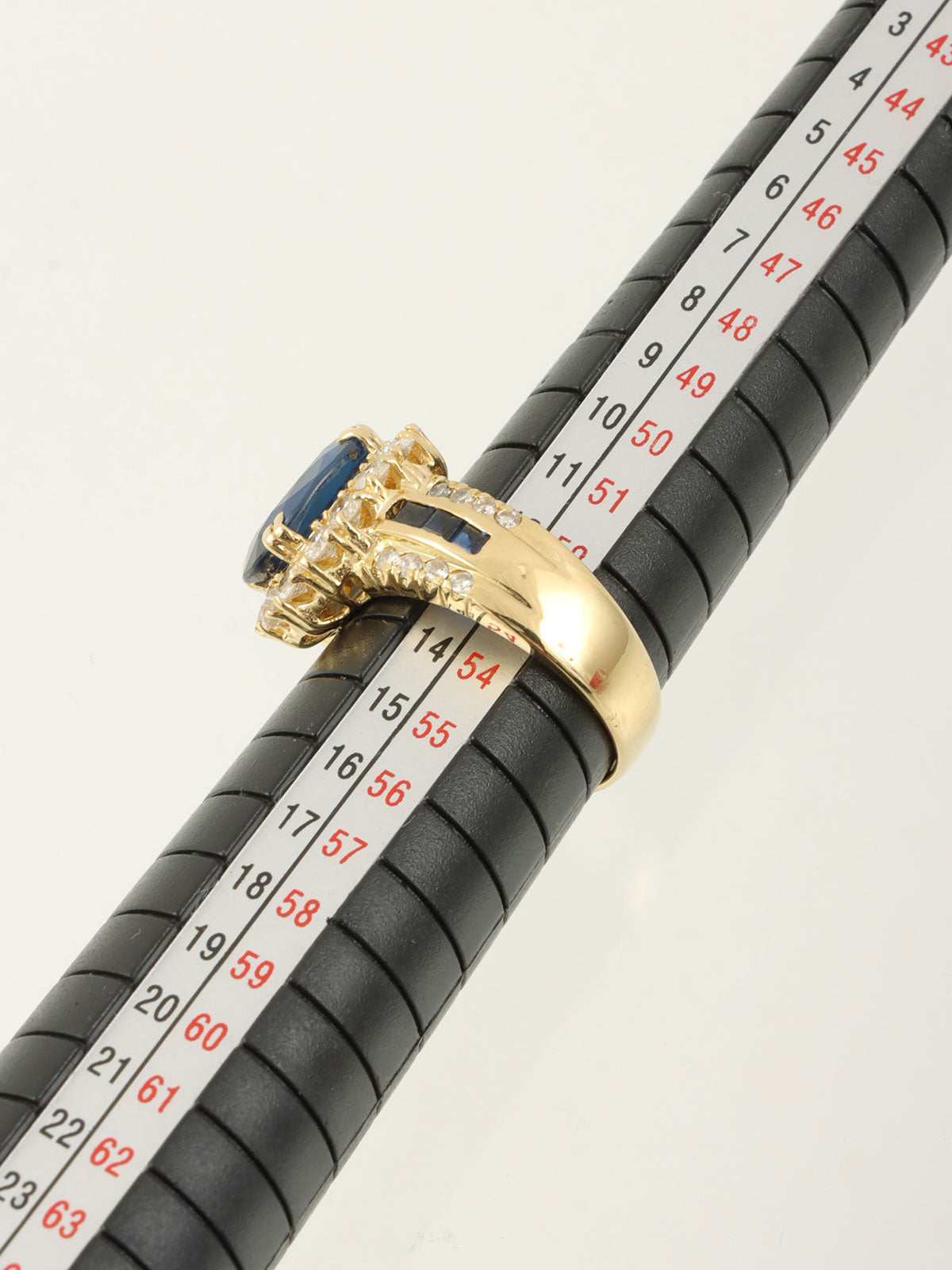 18K Sapphire and Diamond Design Ring in Gold/Blue