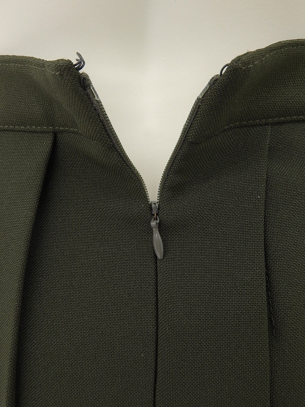 サイドジッププリーツスカート カーキ