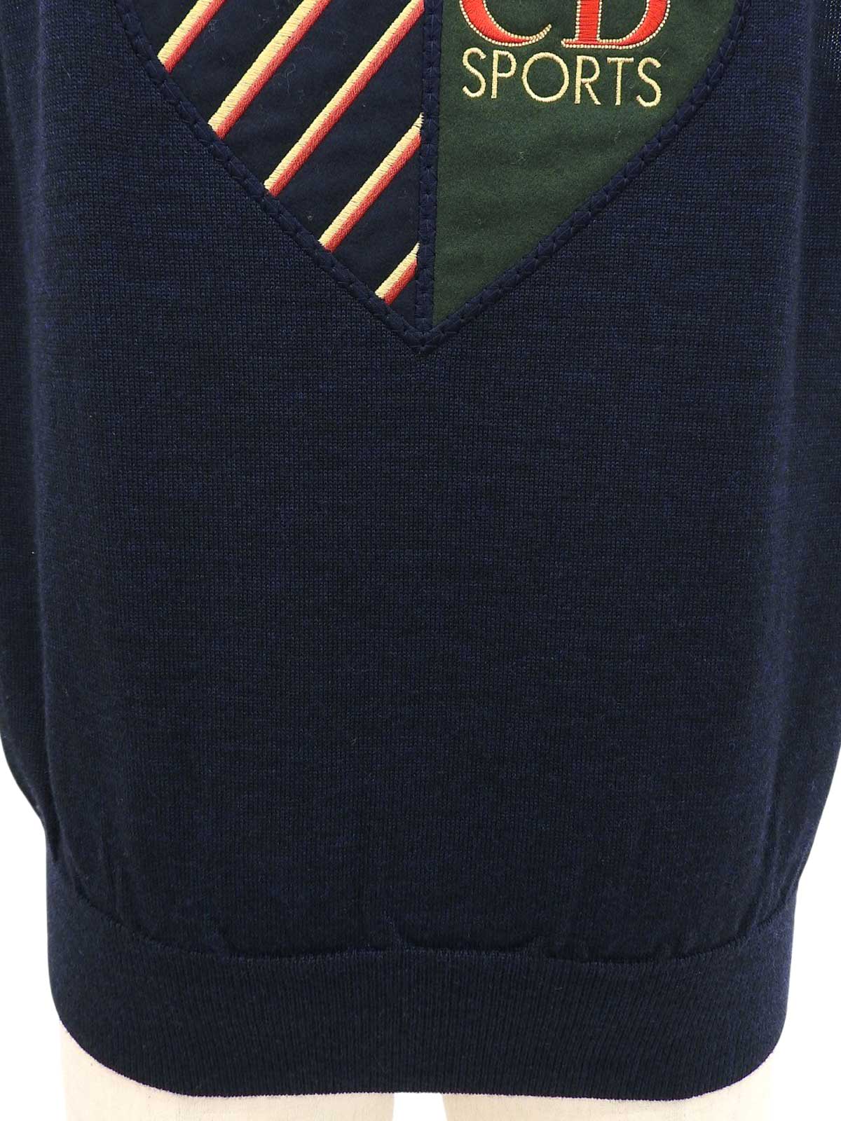ウールバックロゴ刺繍ニットベスト　ネイビー