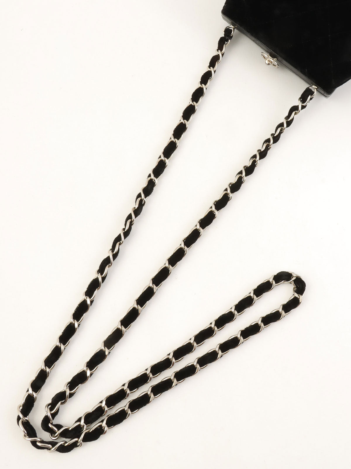 1997 velour clasp chain shoulder bag in black