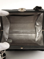 1997 velour clasp chain shoulder bag in black