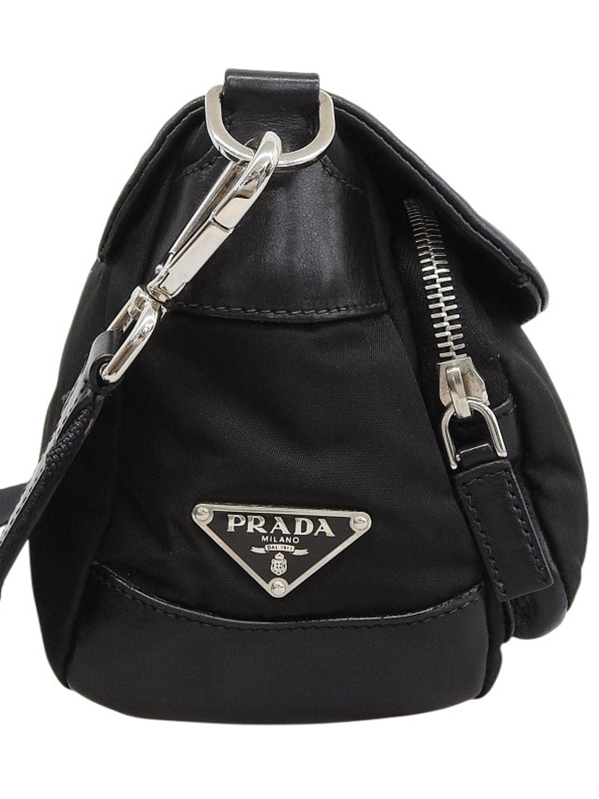 Nylon and leather combination logo plate shoulder bag in black