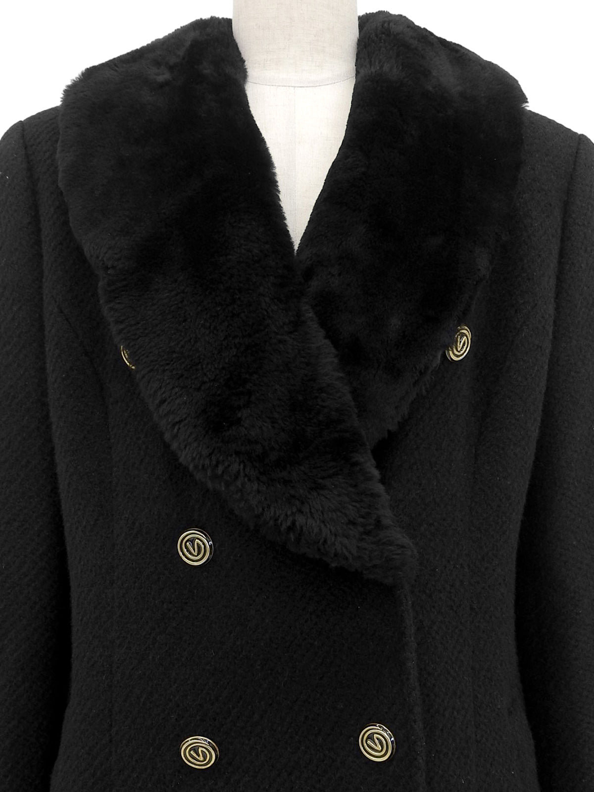 Fur Collar Logo Button Long Coat in Black