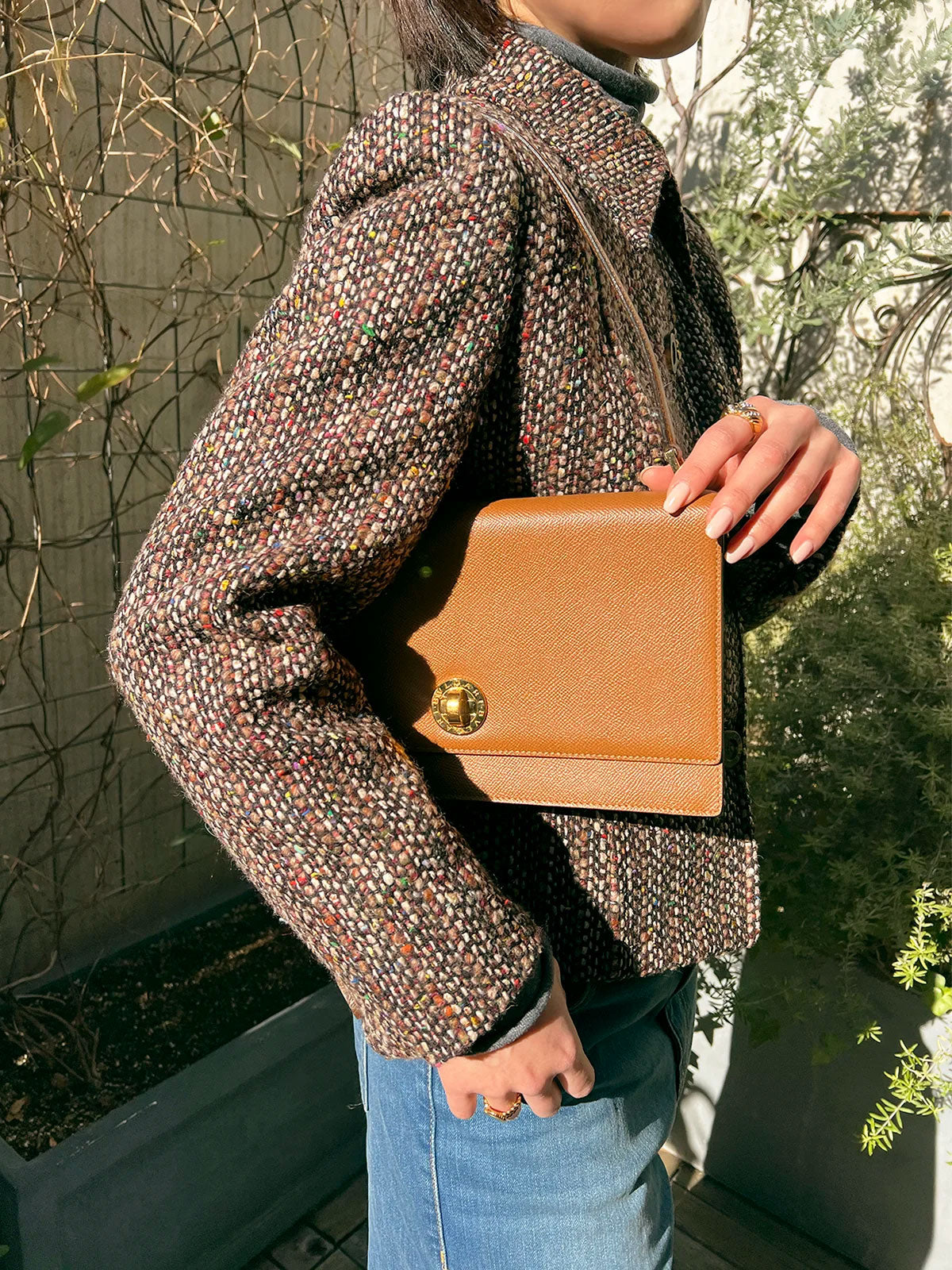 ロゴターンロックワンショルダーバッグ ブラウン