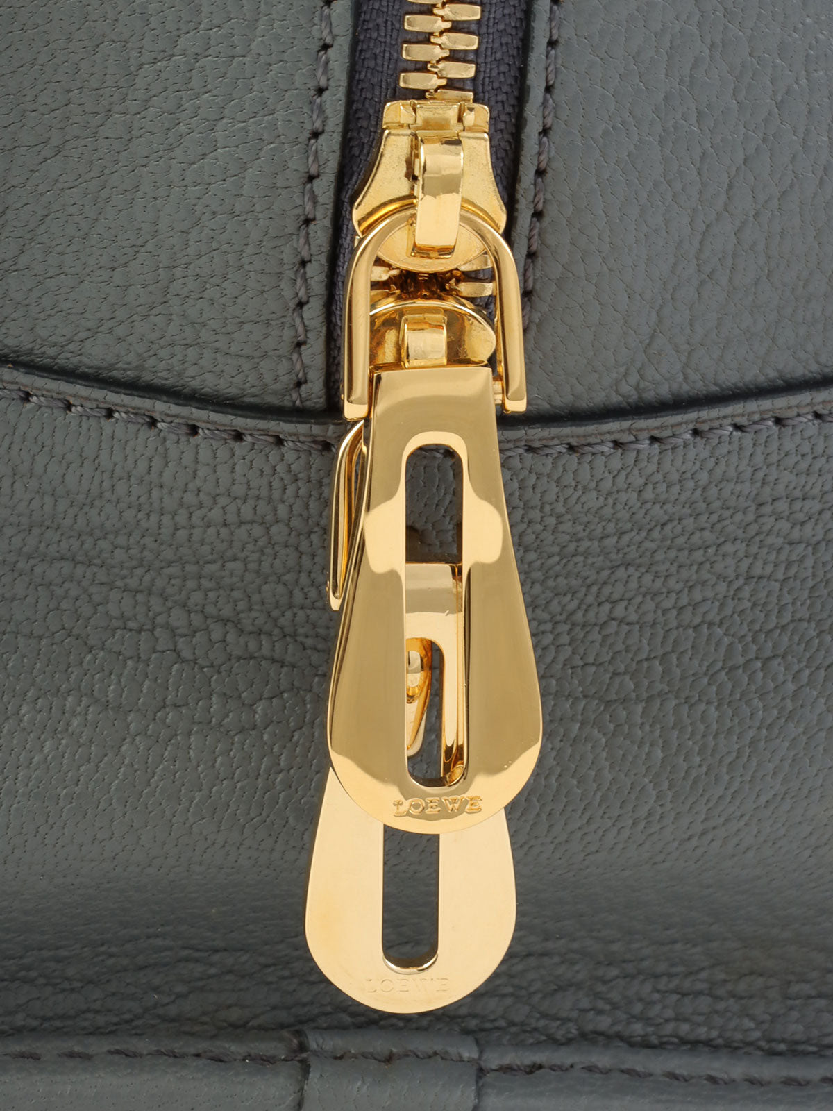 Anagram Amazona 波士顿包，灰色