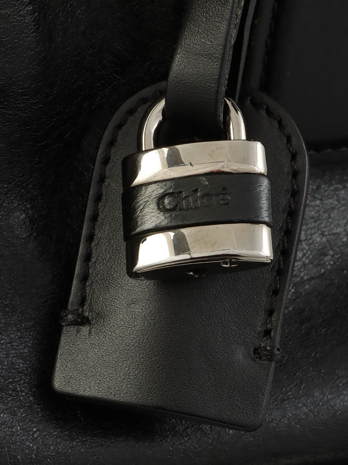 ロゴエンボス2wayバッグ ブラック