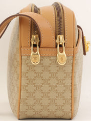 マカダムパターンロゴプレートショルダーバッグ ベージュ