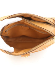 マカダムパターンロゴプレートショルダーバッグ ベージュ