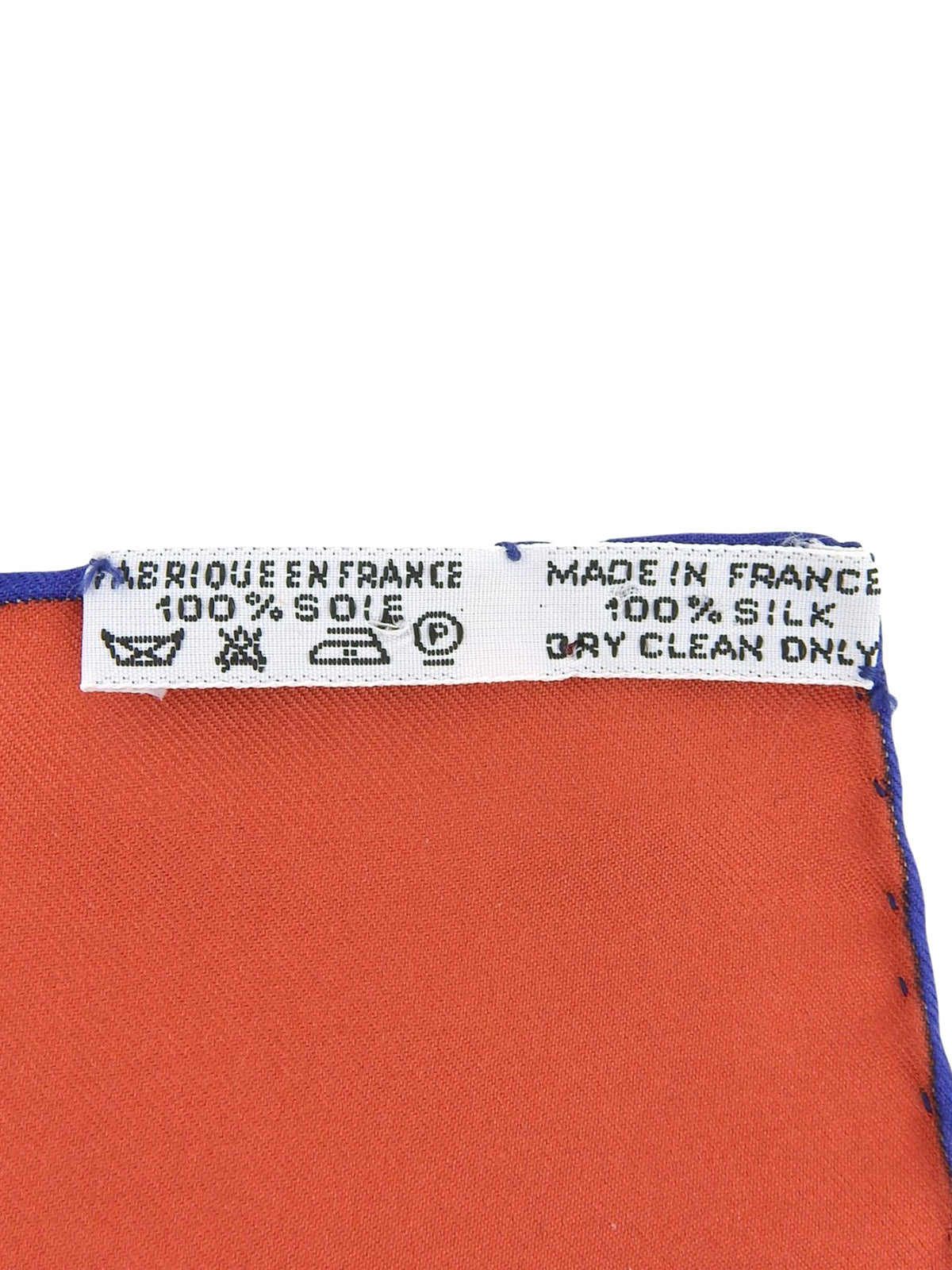 Carré 90 LES ANIMAUX Pattern Scarf Red