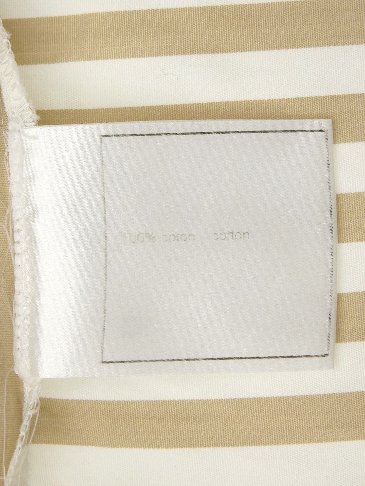 ストライプボーダーロゴボタンノースリーブトップス ベージュ/ホワイト